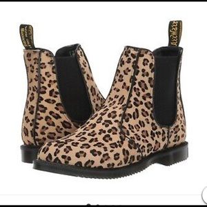 NWT Dr Martens hair on leopard print Chelsea boot